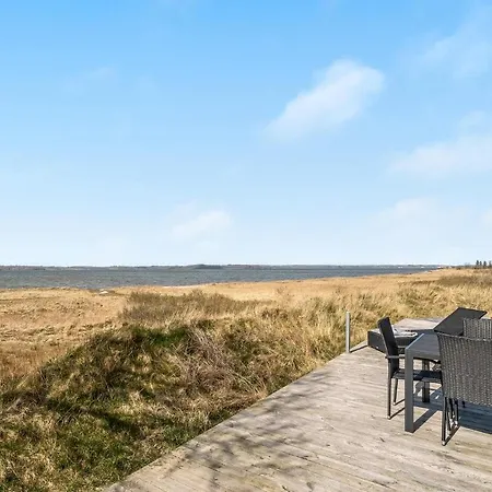 Stunning In With Kitchen 別荘 Højslev