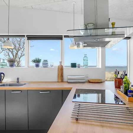 Stunning In With Kitchen *