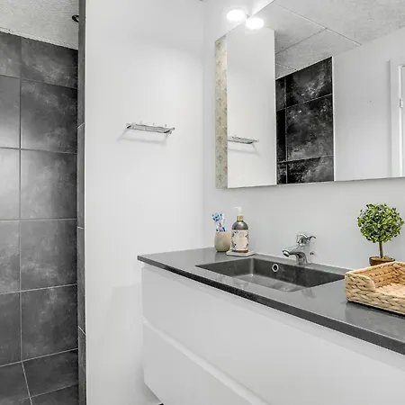Casa de Férias Stunning In With Kitchen *