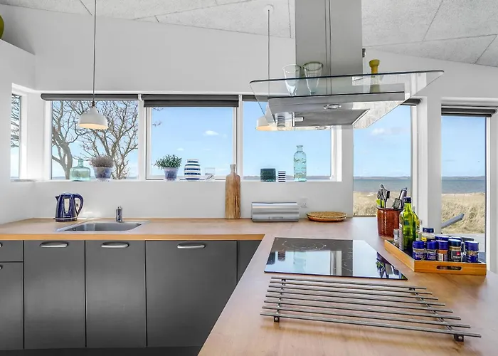 Stunning In With Kitchen *