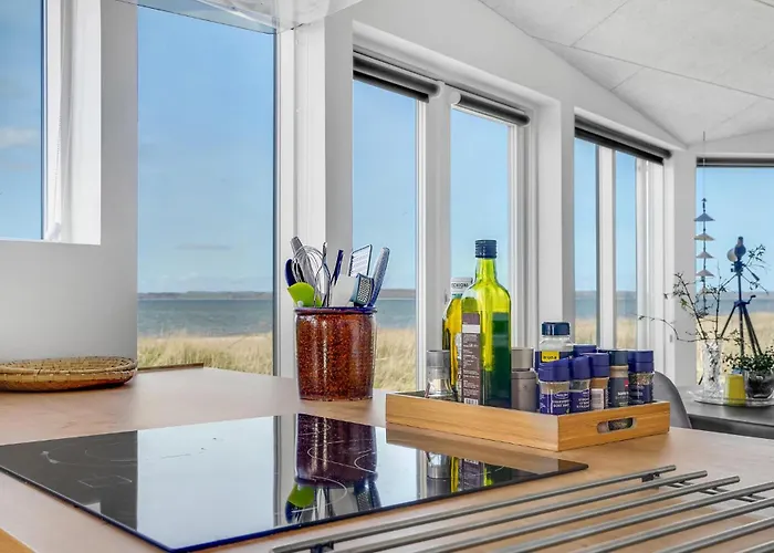 Stunning In With Kitchen Prázdninový dům