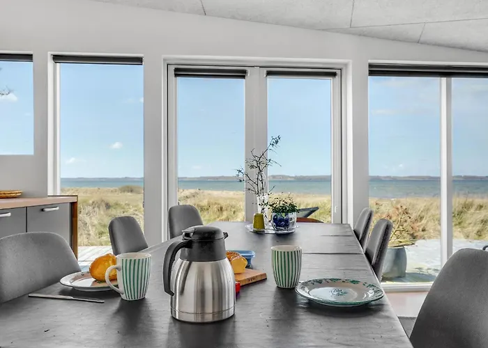 Stunning In With Kitchen * Højslev