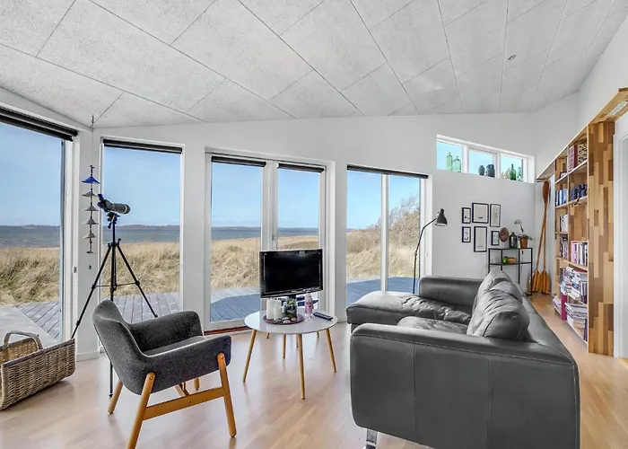 Stunning In With Kitchen *